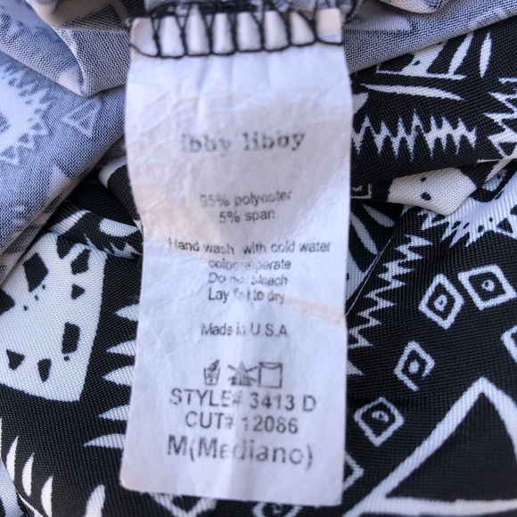 3 🟪 for $40 
Tribal Print Backless Off White/Black Dress sz M - Picture 9 of 9